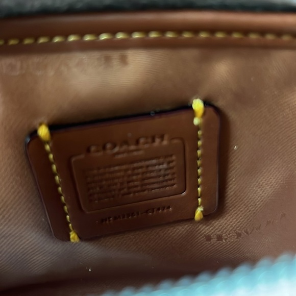 💋❤️💋 COACH COSMETIC POUCH WITH LIP PRINT 💋❤️💋 NWT 💋❤️💋 - Picture 15 of 16